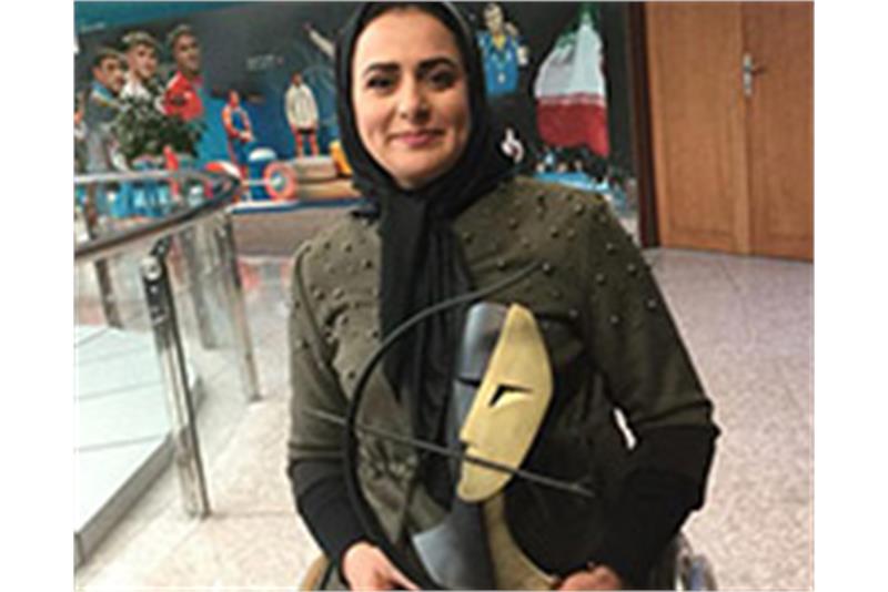 Zahra-Nemati-receives-World-Archery-2017-Athlete-of-the-Year-award