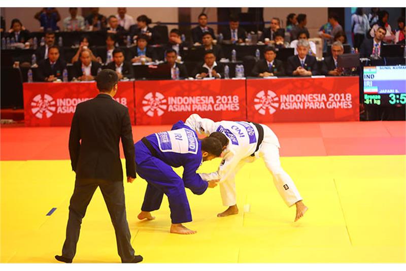 The blind and visually impaired Judoka set up their camp in Babolsar