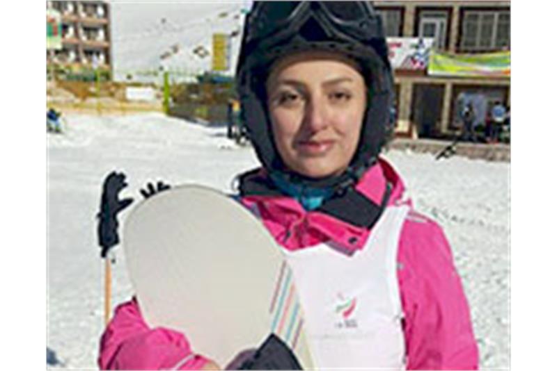 Sedigheh-Rouzbeh-the-first-woman-to-represent-Iran-in-Para-snowboard